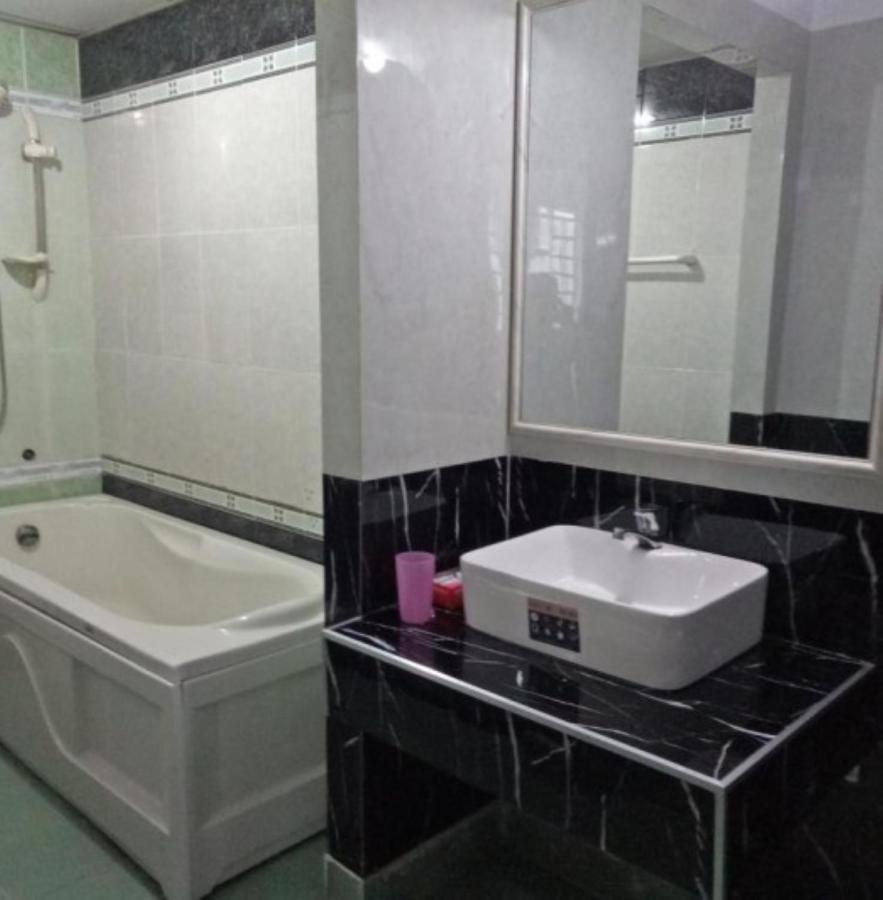 Duc Long Hotel Ho Si Minh-város Kültér fotó